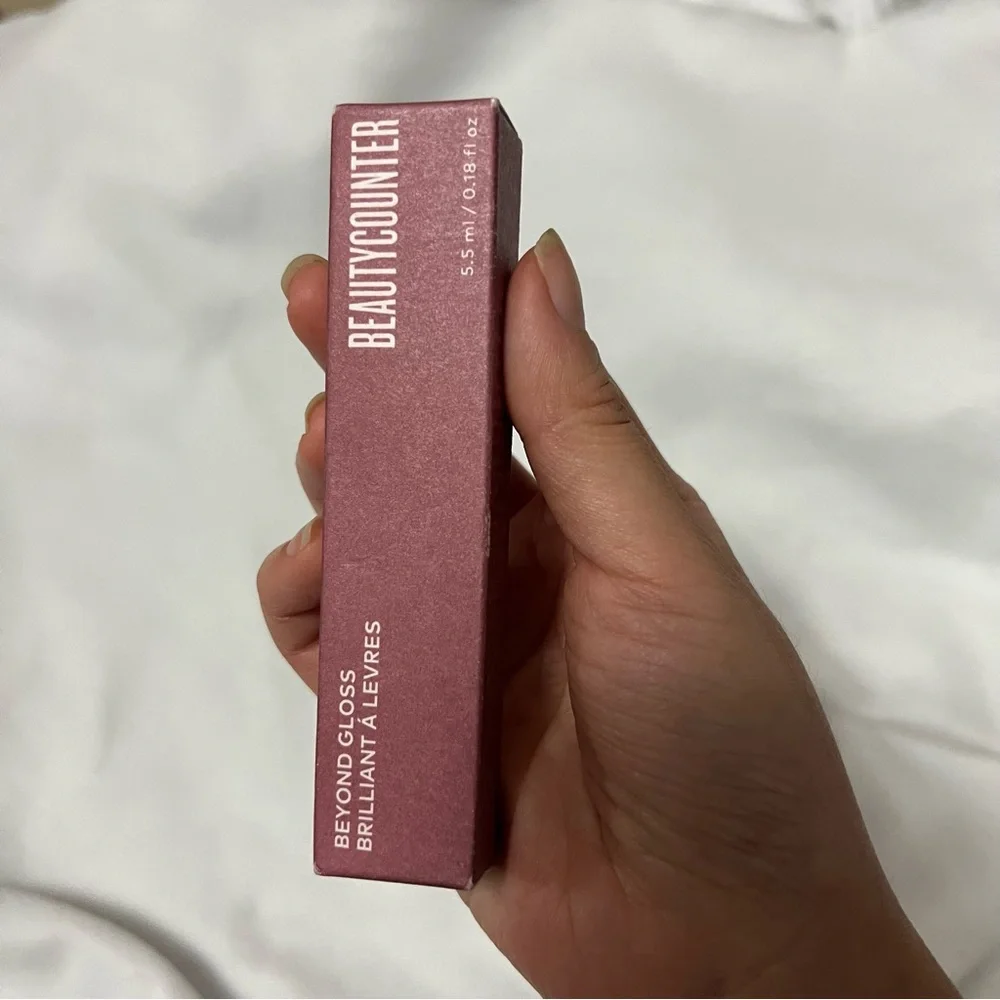 beautycounter beyond gloss magnolia shimmer discontinued Jan sale